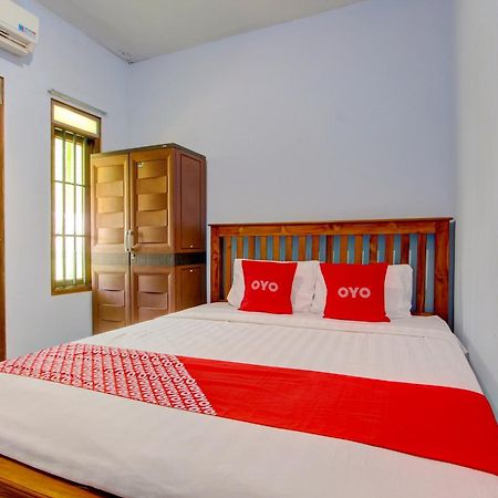 Super Oyo 93012 Griya Kencana Asri Syariah Lawean Ngoại thất bức ảnh