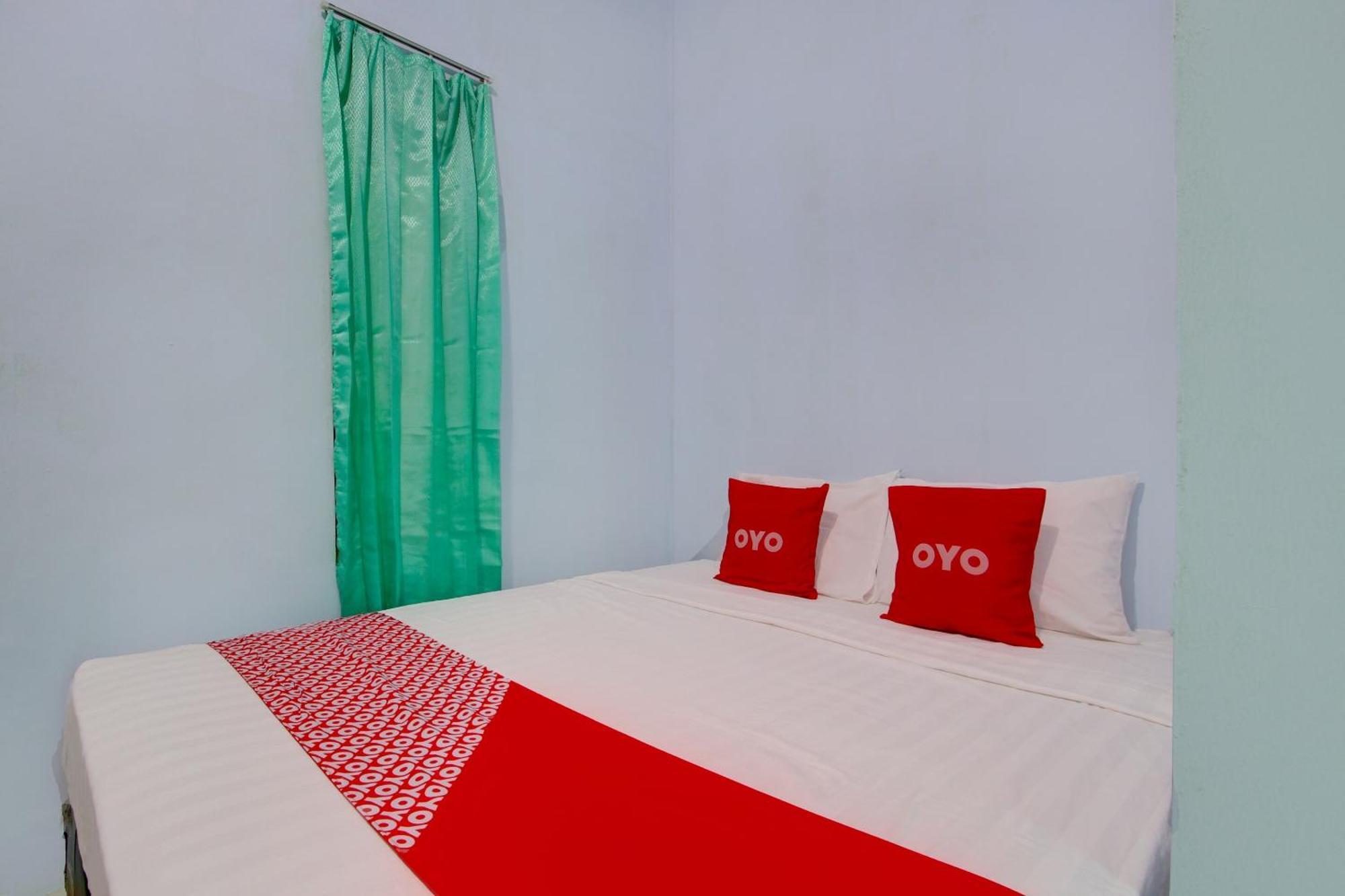 Super Oyo 93012 Griya Kencana Asri Syariah Lawean Ngoại thất bức ảnh