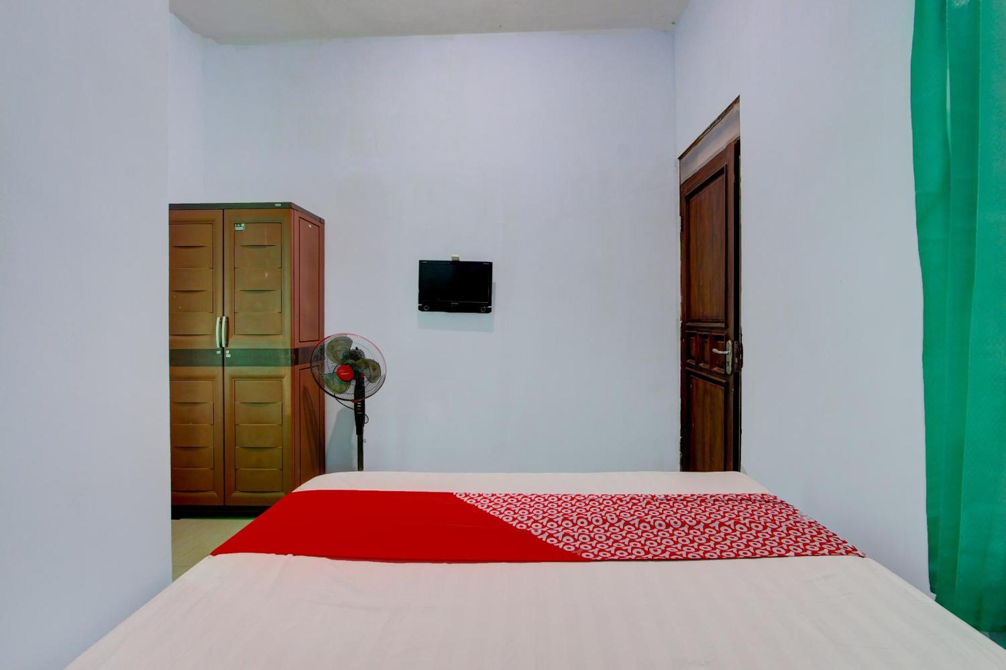 Super Oyo 93012 Griya Kencana Asri Syariah Lawean Ngoại thất bức ảnh