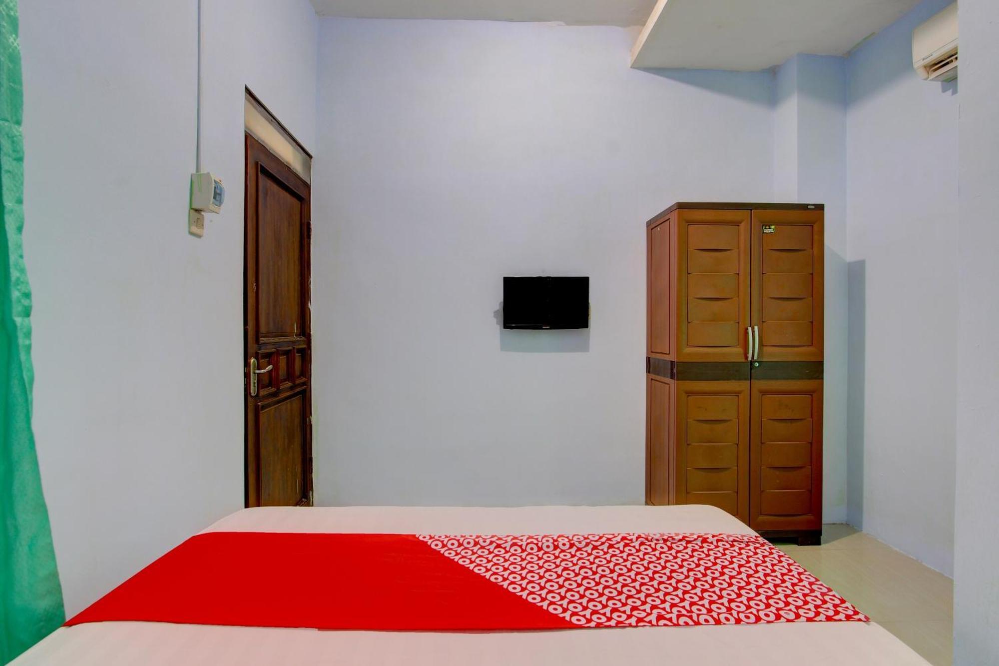 Super Oyo 93012 Griya Kencana Asri Syariah Lawean Ngoại thất bức ảnh
